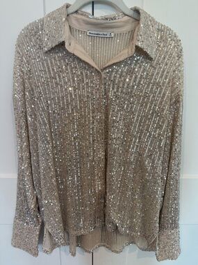 Women’s Abercrombie & Fitch Beige Sequin Button-Down Top-Medium